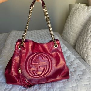 Gucci pink patent leather handbag